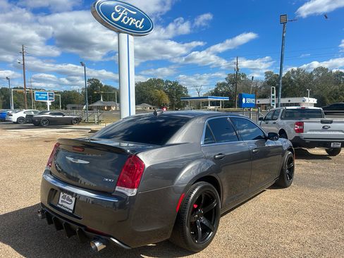 Used 2023 Chrysler 300 Touring image 5