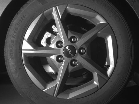 Used 2025 Kia K4 LXS image 15