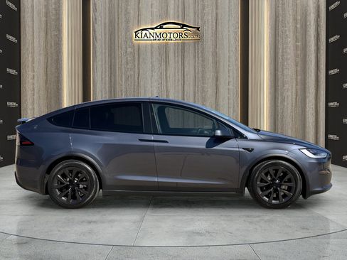 Used 2023 Tesla Model X image 11