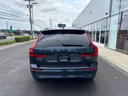 Certified 2023 Volvo XC60 B5 Core w/ Climate Package AWD/4WD image 4