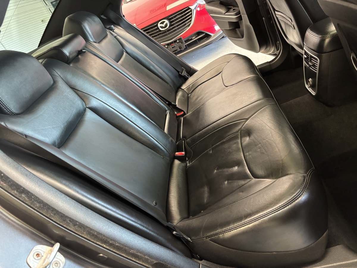 Used 2013 Chrysler 300 w/ Beats Audio Group RWD image 22