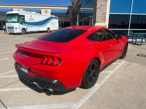 Used 2024 Ford Mustang GT RWD image 6