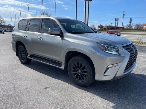 Used 2022 Lexus GX 460 Premium w/ Premium Package image 2