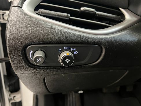 Used 2021 Chevrolet Malibu LS w/ Driver Confidence Package II image 29