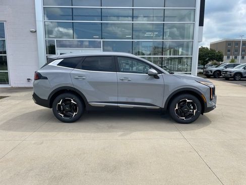 New 2027 Kia Sportage EX AWD/4WD image 4