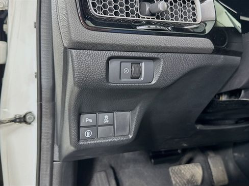 Certified 2024 Honda Civic Touring image 11