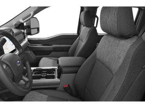 Used 2025 Ford F250 XLT w/ Black Appearance Package AWD/4WD image 9