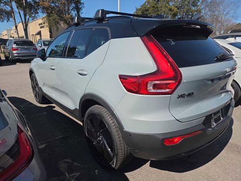 Used 2026 Volvo XC40 B5 Ultra w/ Protection Package Premier image 5