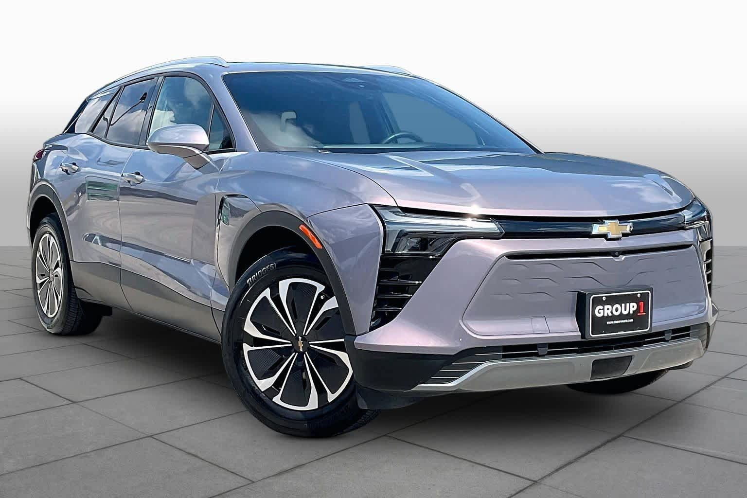 Used 2024 Chevrolet Blazer EV LT AWD/4WD image 2