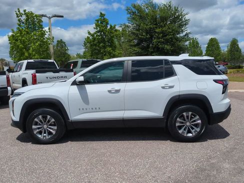 Used 2026 Chevrolet Equinox LT FWD image 3