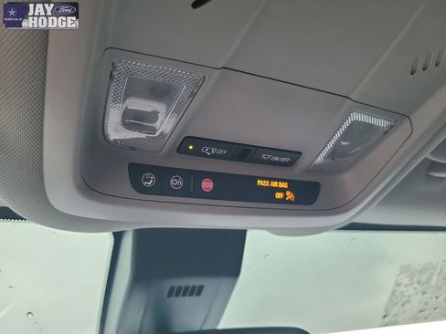 Used 2022 Chevrolet Equinox LT image 24