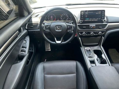 Used 2019 Honda Accord Sport image 9