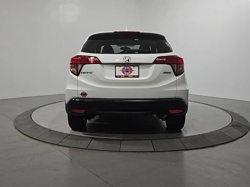 Used 2017 Honda HR-V LX image 4