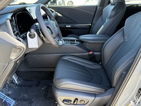New 2026 Lexus TX 500h AWD w/ Technology Package image 19