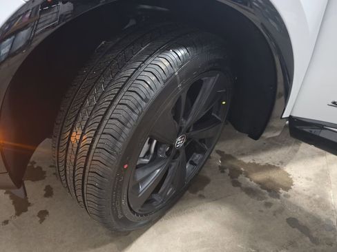 New 2026 Buick Envision Sport Touring image 36