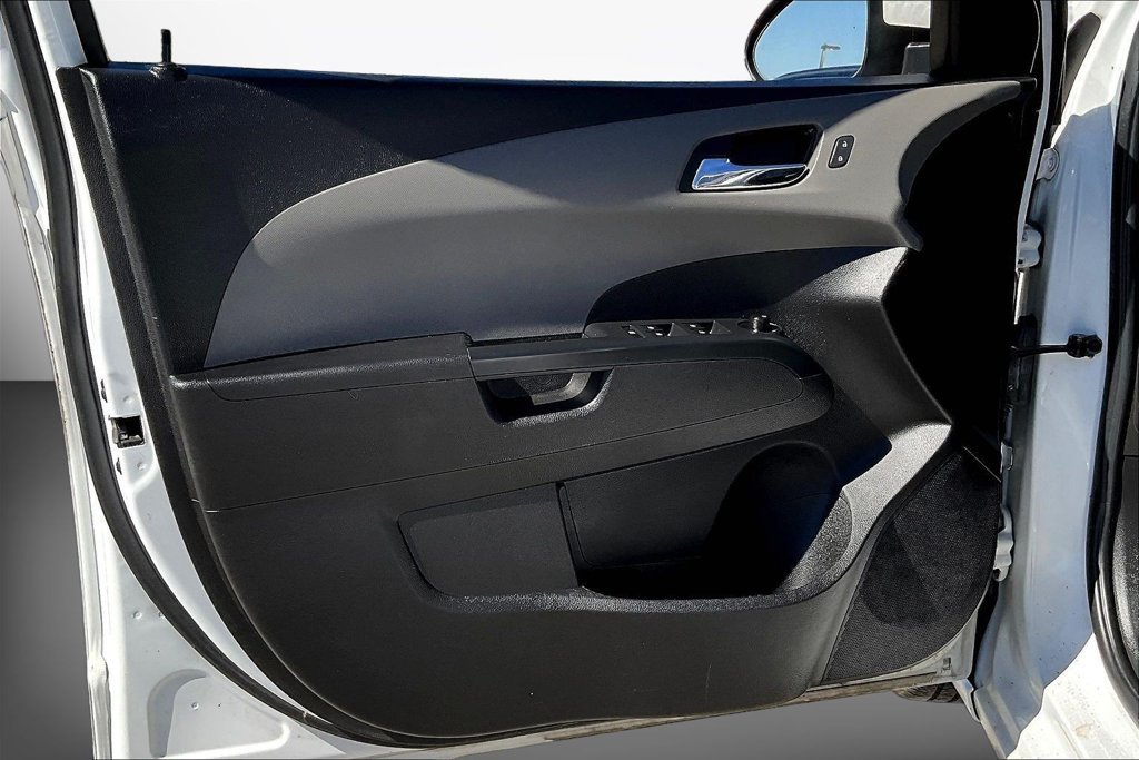 Used 2015 Chevrolet Sonic LT FWD image 19