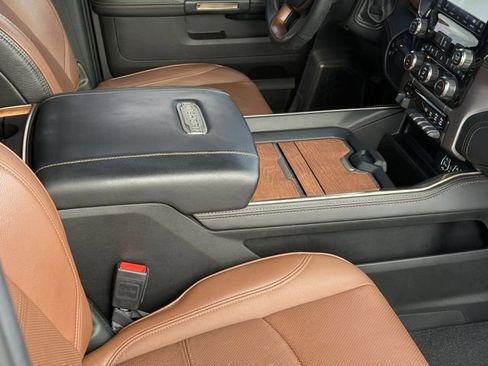 Used 2023 RAM 2500 Limited AWD/4WD image 13