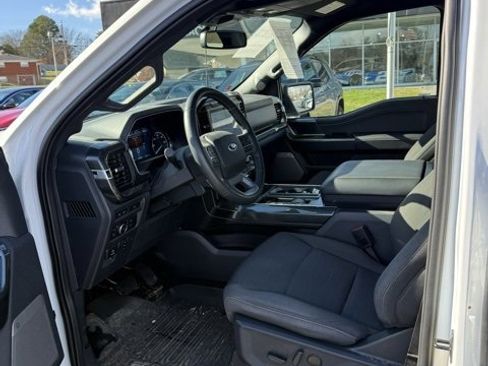 Used 2022 Ford F150 XLT w/ Equipment Group 302A High image 9