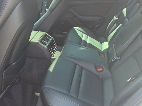 Used 2019 Porsche Panamera 4 AWD/4WD image 6