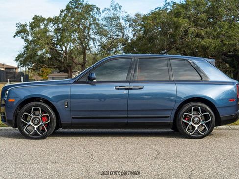 Used 2023 Rolls-Royce Cullinan Black Badge w/ Leather Finishing Pack image 3