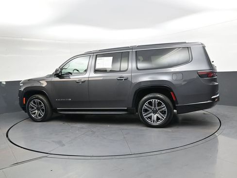 Used 2024 Jeep Wagoneer L Series II w/ Flexible Seating Group image 7