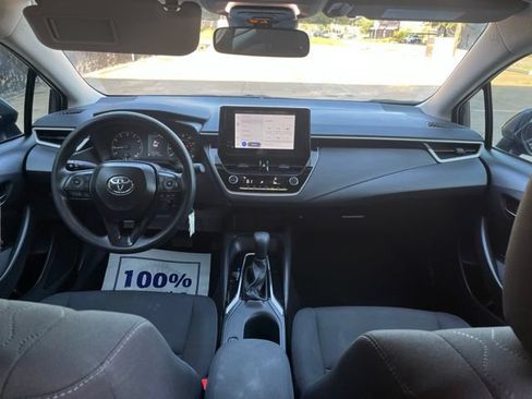 Used 2025 Toyota Corolla LE FWD image 19