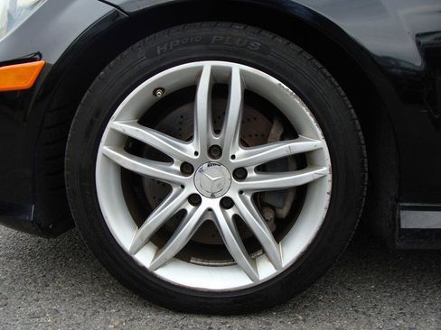 Used 2014 Mercedes-Benz C 300 4MATIC Sedan image 28