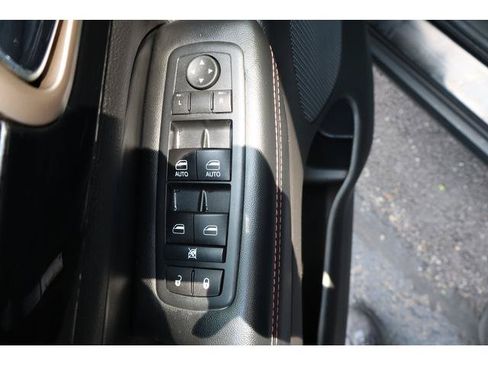 Used 2016 Jeep Grand Cherokee Laredo 75th Anniversary AWD/4WD image 12