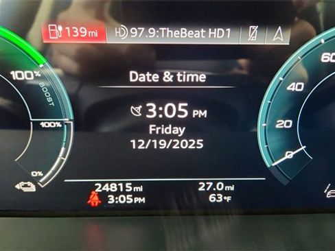 Used 2024 Audi Q8 e-tron Premium image 38