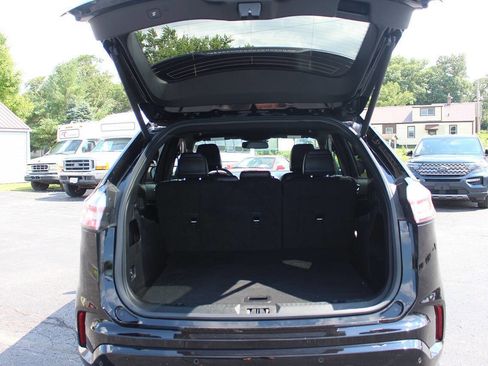 Used 2024 Ford Edge ST-Line image 8