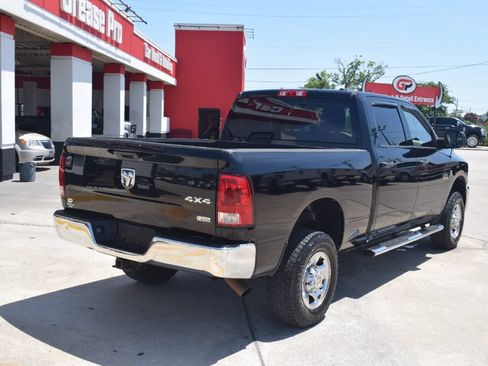 Used 2012 RAM 2500 ST w/ Chrome Appearance Group AWD/4WD image 4