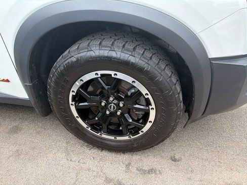 Used 2024 Nissan Pathfinder Rock Creek AWD/4WD image 4