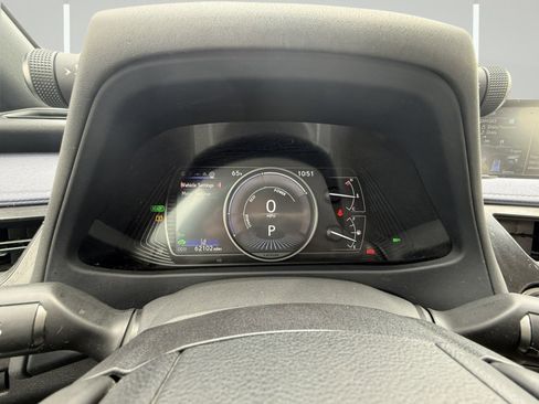 Used 2022 Lexus UX 250h w/ Premium Package image 19