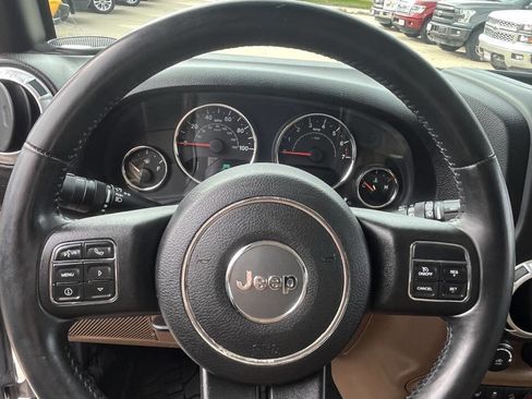 Used 2015 Jeep Wrangler Unlimited Sahara w/ Dual Top Group image 14