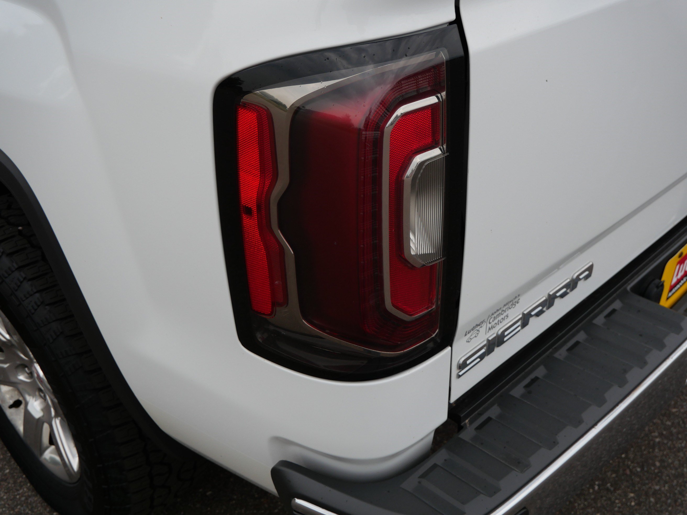 Used 2017 GMC Sierra 1500 SLT AWD/4WD image 17