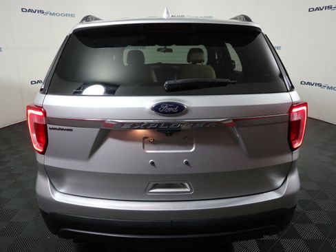 Used 2017 Ford Explorer FWD image 7