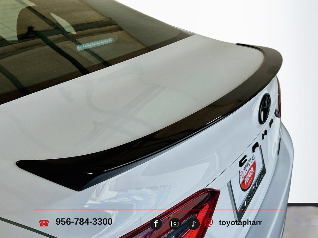 Used 2024 Toyota Camry SE AWD/4WD image 29