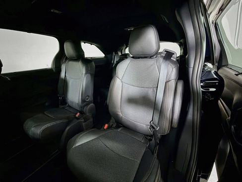 New 2026 Toyota Sienna Limited AWD/4WD image 18