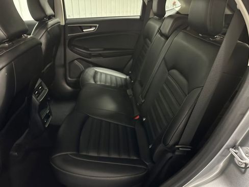 Used 2022 Ford Edge SEL w/ Convenience Package AWD/4WD image 11