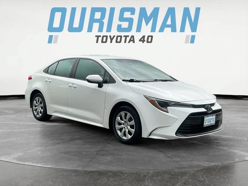 Used 2024 Toyota Corolla LE FWD image 1