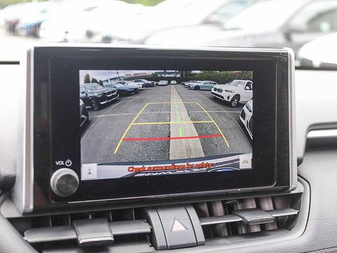 Used 2023 Toyota RAV4 XLE FWD image 21