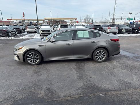 Used 2019 Kia Optima EX w/ EX Premium Package image 2