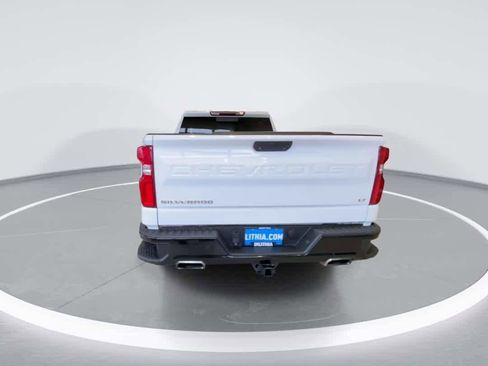 Used 2020 Chevrolet Silverado 1500 LT Trail Boss image 7
