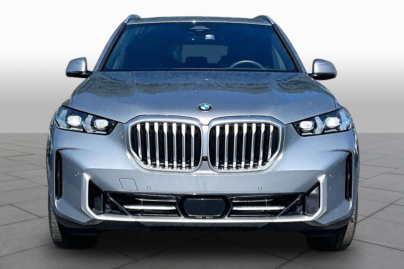 Used 2025 BMW X5 sDrive40i w/ Premium Package RWD image 4