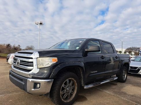 Used 2017 Toyota Tundra SR5 image 1
