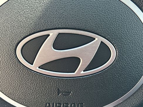 New 2026 Hyundai Elantra SE FWD image 23