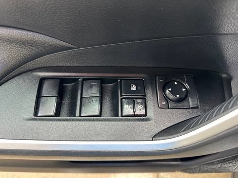 Certified 2021 Toyota RAV4 XLE w/ Convenience Package AWD/4WD image 21