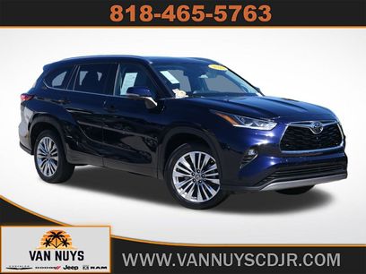 Used 2023 Toyota Highlander Platinum