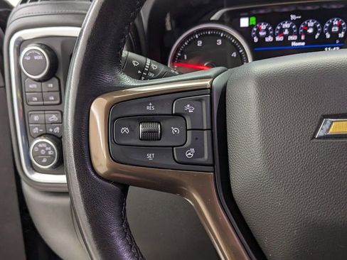 Used 2022 Chevrolet Silverado 3500 High Country image 34
