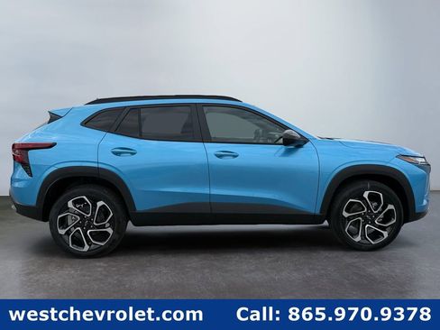 New 2026 Chevrolet Trax RS w/ Driver Confidence Package FWD image 2